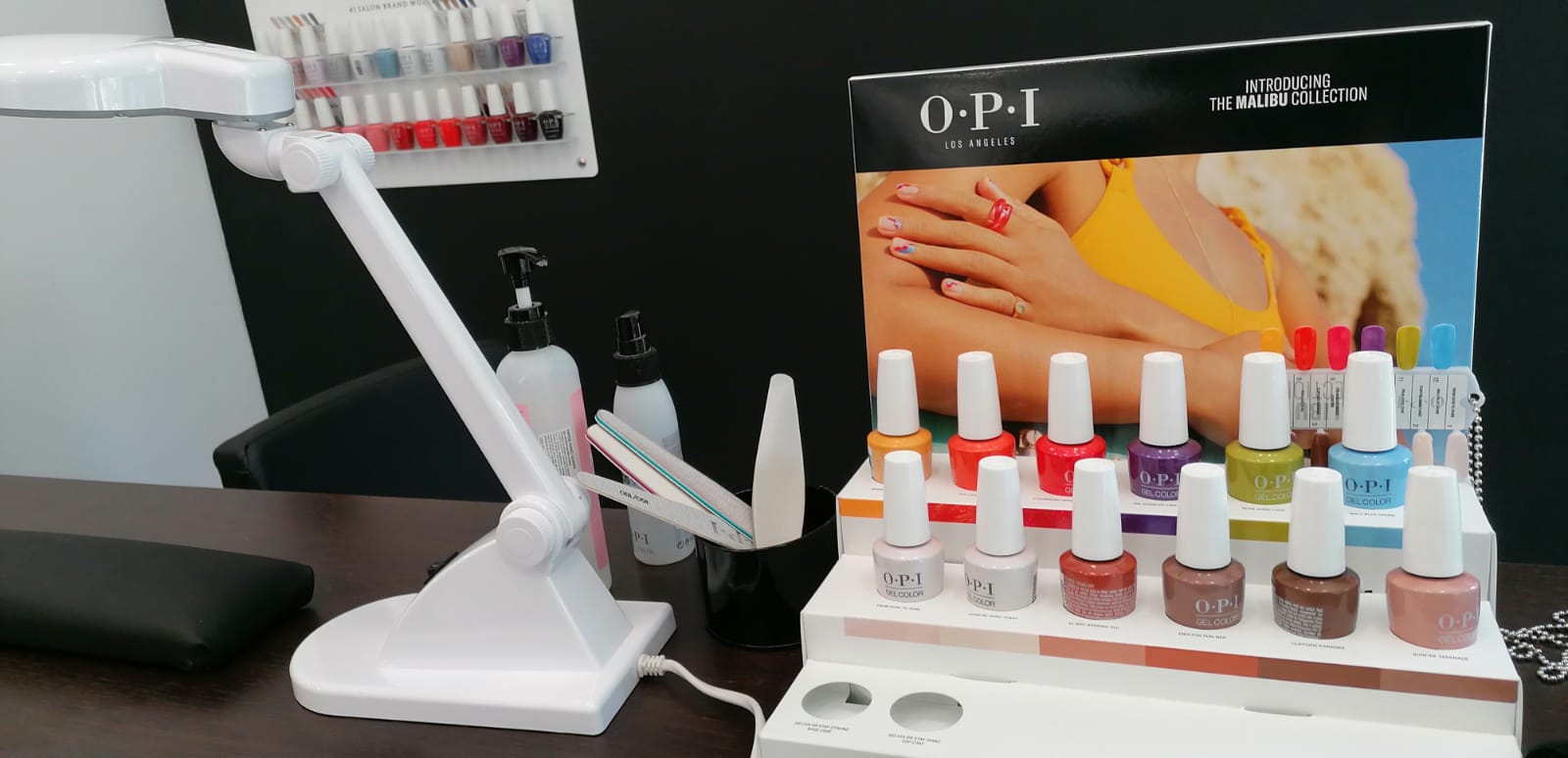 NAT PARRUCCHIERI - SERVIZIO MANICURE